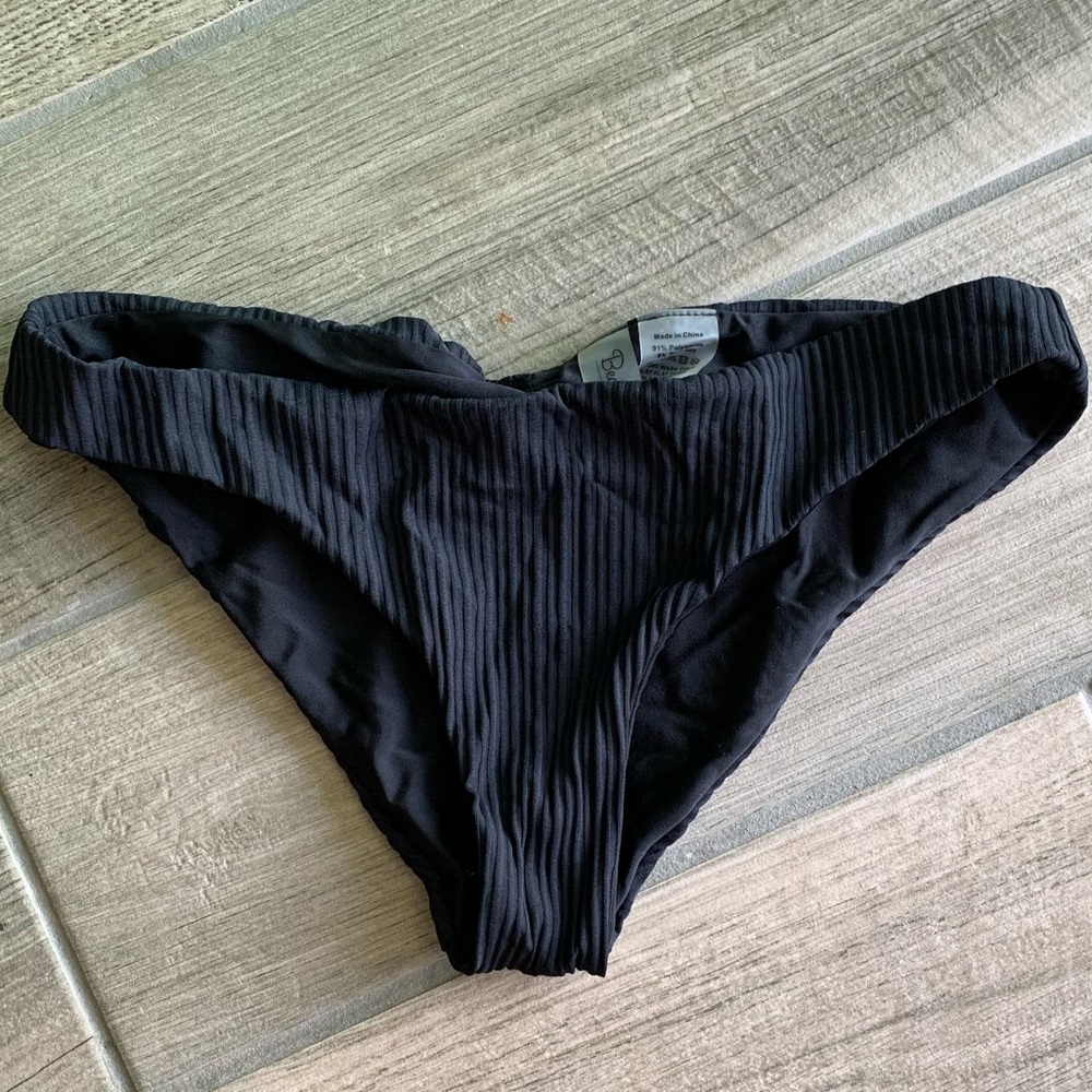 Beach Bunny bikini bottoms 👙